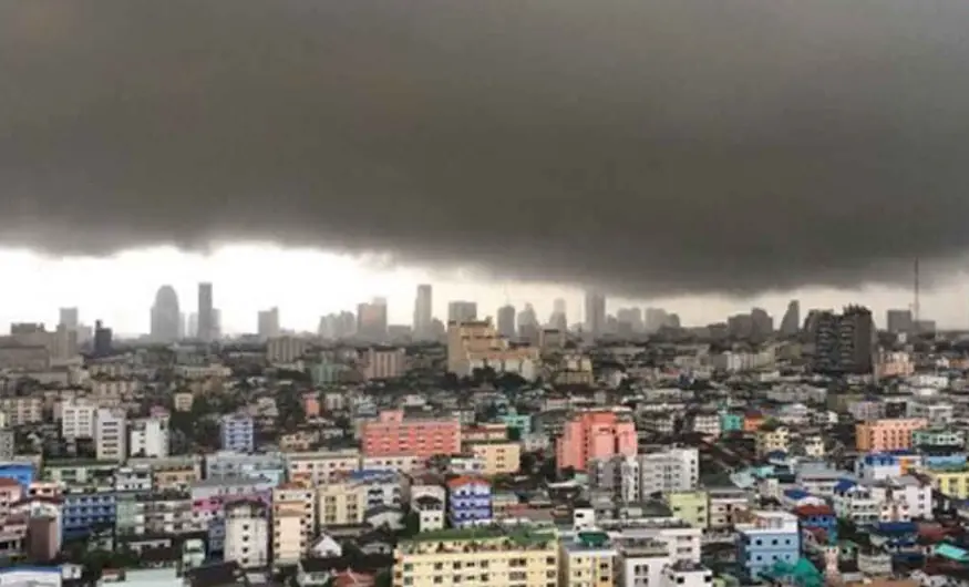 สภาพอากาศวันนี้ กรมอุตุฯ เตือน ฝนฟ้าคะนอง 18จังหวัดโดนเต็มๆ ลมแรง