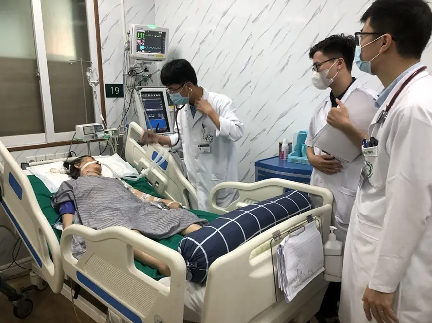 หญิงวัย 60 ปีเสียชีวิตด้วยอาการหัวใจวาย หมอเตือน! แม้จะกระหายน้ำ ก็ไม่ควรดื่มน้ำ 3 ชนิดนี้ก่