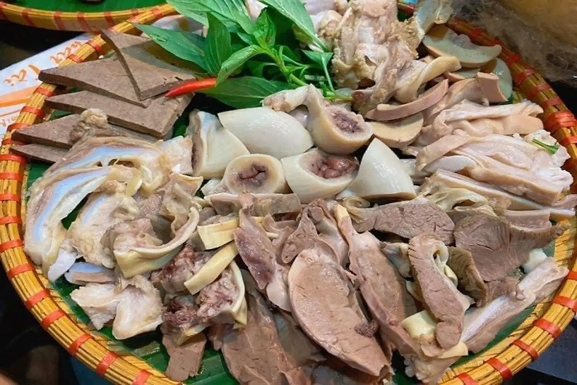 หมู 4 ส่วนนี้ ถูกแค่ไหนก็อย่าโลภ กินแล้วเสี่ยง "เป็นพิ.ษ" ต่อร่างกาย