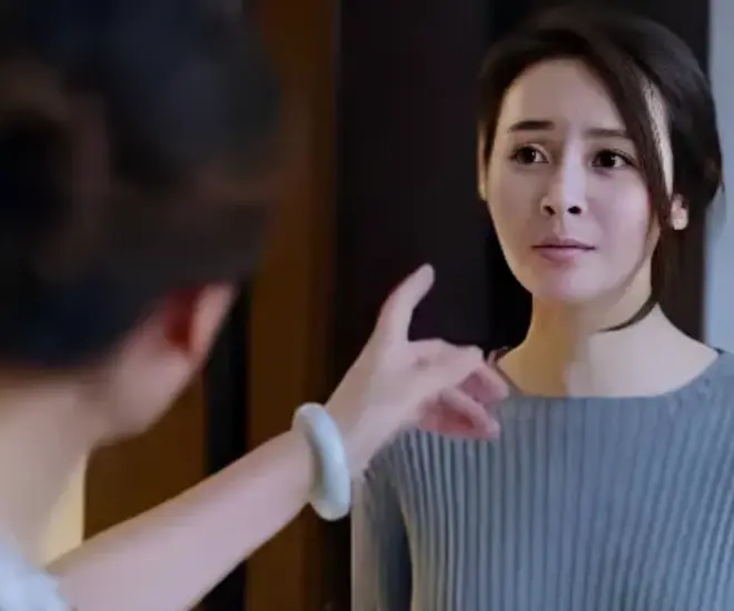 ทุกเดือนสามีส่งเงินหลักหลายหมื่นบาทให้พ่อแม่ พอรู้ว่าท่านเอาเงินไปทำอะไร ฉันแทบช็อกทั้