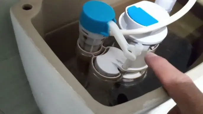 ถ้าห้องสุขาของคุณไหลช้า อย่าเพิ่งเรียกช่างประปา มีเคล็ดลับเล็กๆ ที่ช่วยให้น้ำไหลเร็วขึ้