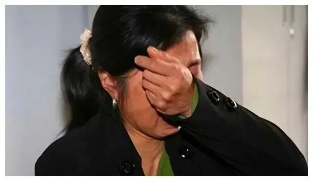 10 ปีต่อมา เมื่อหญิงคนนี้ไปชำระหนี้ที่ธนาคาร เธอกลับต้องตกใจเมื่อได้รู้ความจริงที่เกิดขึ