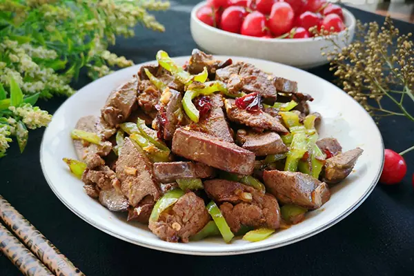 1 ส่วนของไก่ ที่มีคอเ.ลสเ.ตอร.อล "มากกว่า" น้ำมัน.หมู 4 เท่า หลายคนโปรดปรานโดยไม่รู้!