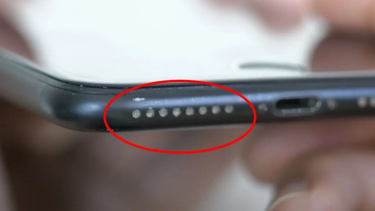 ลำโพงโทรศัพท์มีเสียงแตกเพราะฝุ่น ทำแบบนี้แค่ 2 นาที สะอาด เสียงใสเหมือนใหม่