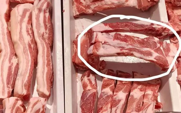 อย่าซื้อซี่โครงหมู 4 แบบนี้เด็ดขาด ถึงจะราคาถูกแค่ไหนก็ตาม! พนักงานซูเปอร์มาร์เก็ตเตือนแล