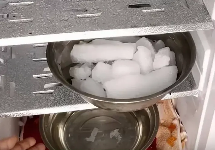 4 สิ่งที่ไม่ควรเก็บไว้ในช่องแช่แข็ง “อันตรายกว่าที่คิด!”