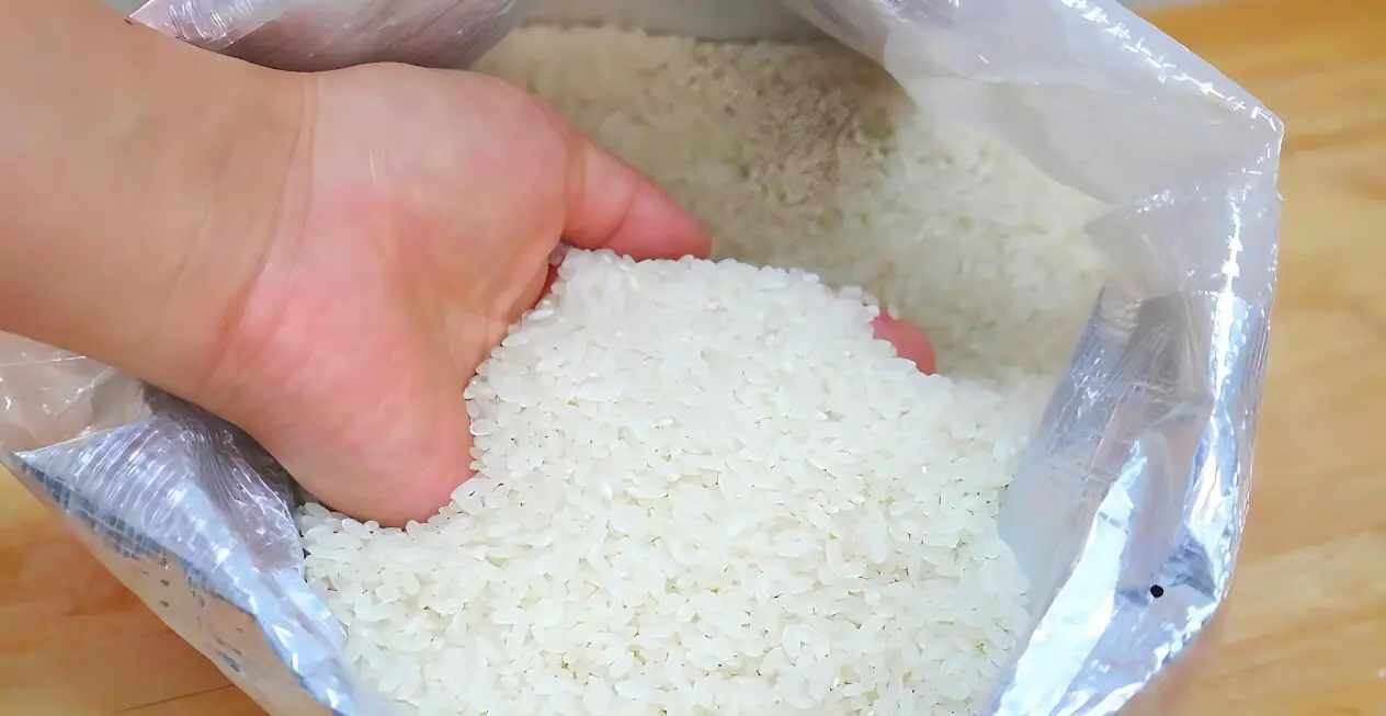 คนโบราณกล่าวไว้ว่า หากเก็บข้าวไว้ 5 แห่ง คนทั้งครอบครัวจะเจ็บป่วย