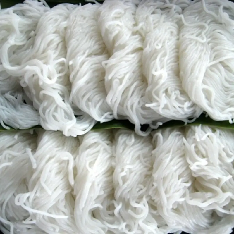 ระวัง! ขนมจีนที่คิดว่าสะอาด อาจเต็มไปด้วยสารเคมีตกค้าง — แนะ 3 วิธีเช็กง่าย ๆ ก่อนซื้อกิน