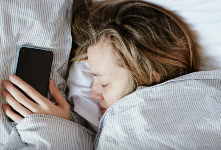 5 สถานที่ที่คุณไม่ควรวางโทรศัพท์มือถือโดยเด็ดขาด!