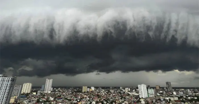 สภาพอากาศวันนี้ กรมอุตุฯ เปิดชื่อ 34 จังหวัด เตือน ฝนถล่มหนักต่อเนื่อง