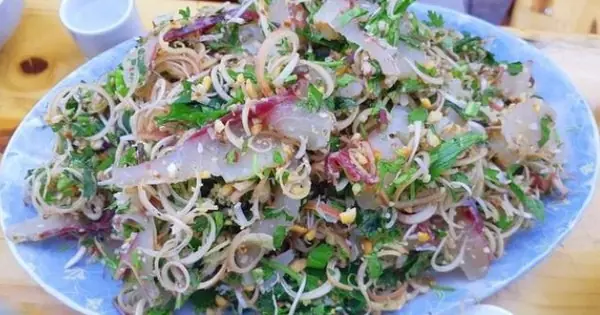 5 เมนูยอดฮิตที่หลายคนชอบกิน แต่อาจเป็นของโปรดของปรสิตด้วย!