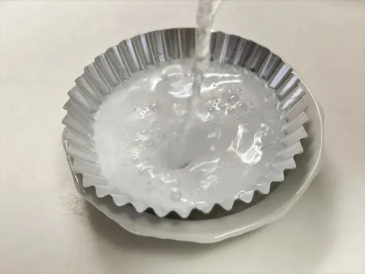 เคล็ดลับง่ายๆ นำเครื่องประดับเงินกลับมาเงาวับ แค่ใช้ "ถ้วยฟอยล์" ภายใน 15 นาที!