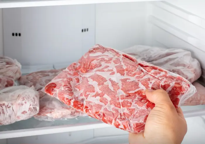 "หมู" เก็บในตู้เย็นได้นานแค่ไหน? ถ้าเกิน "จำนวนนี้" ก็ทิ้งไปได้เลย อย่าเสียดาย!