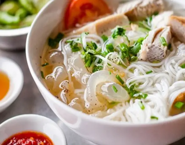 แพทย์ตกใจ พบเด็กหลายสิบรายต้องส่องกล้องเพราะกินเส้นก๋วยจั๊บ เส้นที่กินตั้งแต่เช้ายังไม