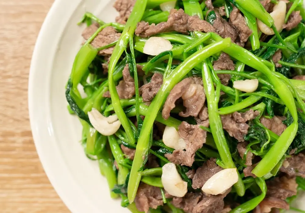 ผู้เชี่ยวชาญเตือน 3 เมนู ‘ต้องห้าม’ กินคู่กับเนื้อวัว ระวังผลเสียที่คาดไม่ถึง