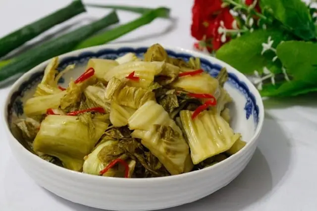 กินผักดองบ่อย ๆ เสี่ยงมะ.เร็.งจริงไหม? ความจริงที่นักวิจัยเปิดเผยแล้ว