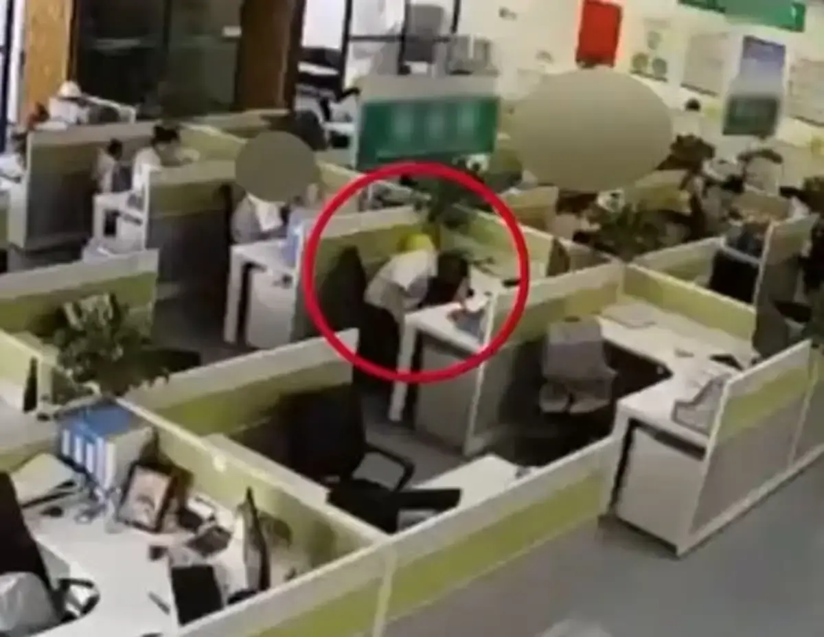 หลับในที่ทำงาน โดนเจ้านายไล่ออก ลูกจ้างฟ้องกลับบริษัท ได้เงิน 1.6 ล้าน