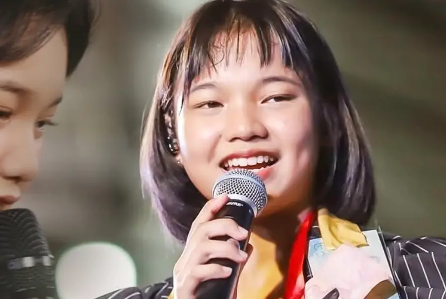 รู้จัก "ต้นข้าว ดวลเพลงชิงทุน" สาวน้อยวัย 12 ขวบ คลื่นลูกใหม่ประดับวงการลูกทุ่ง