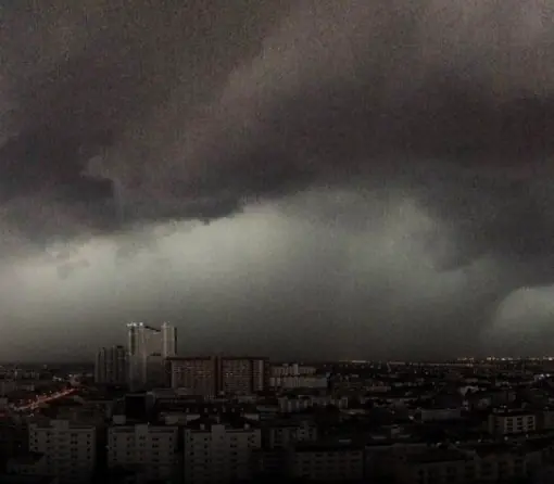 สภาพอากาศวันนี้ กรมอุตุฯ เตือนฝนหนัก20จังหวัด พื้นที่น้ำท่วมฉับพลัน ระวังอันตราย