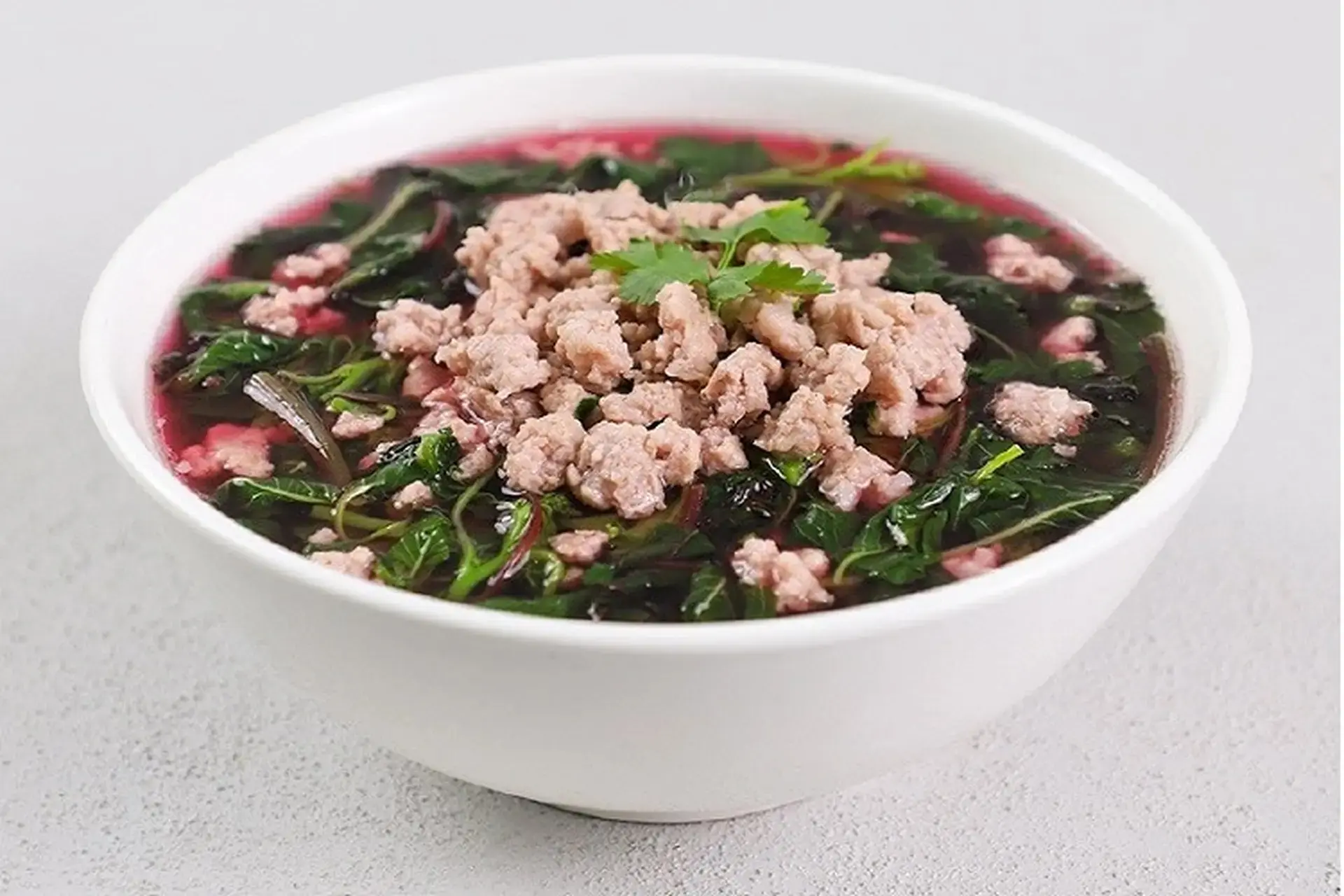 ผักชนิดนี้มีธาตุเหล็กมากกว่าเนื้อวัวถึง 5 เท่า! คนจีนยกให้เป็น “ของล้ำค่าเหมือนทอง”