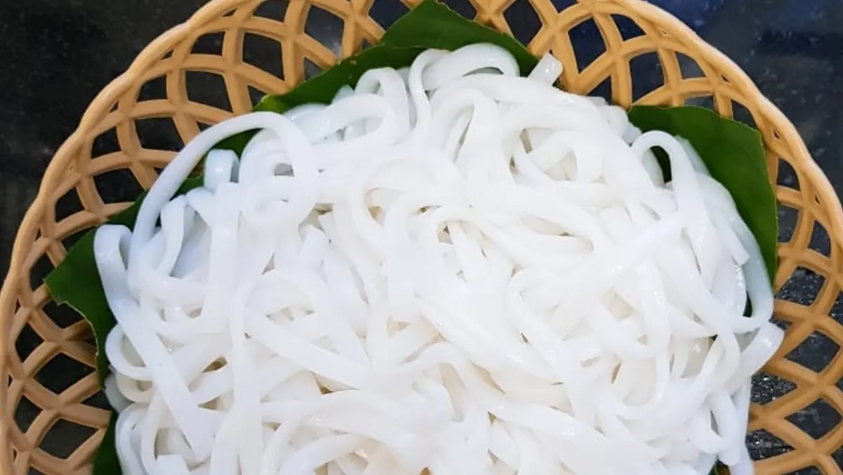3 กลุ่มคนนี้ "ห้าม" กินขนมจีนเด็ดขาด! ต่อให้หิวแค่ไหนก็ไม่ควรแตะแม้แต่เส้นเดียว