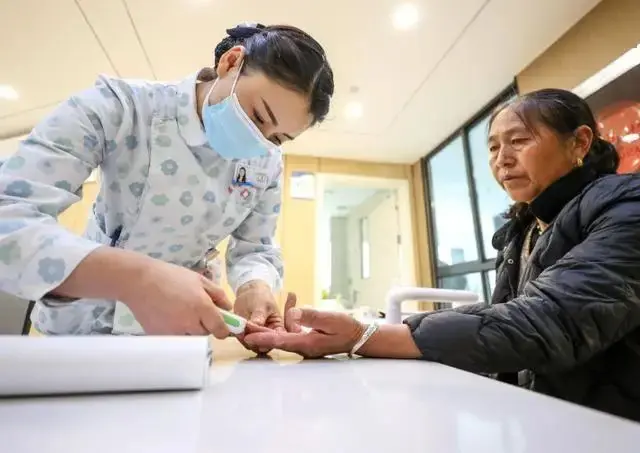 หญิงวัย 61 ปี ดื่มโยเกิร์ตทุกวันเป็นเวลา 6 เดือน ตรวจสุขภาพพบ 2 ข้อบ่งชี้ที่ทำให้หมอแปลกใจ...