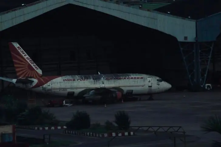 เจอแล้ว! เครื่องบิน "โบอิ้ง 737" หายสาบสูญนาน 13 ปี ที่แท้ถูกจอดทิ้งกลางสนามบิน