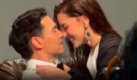 ปีนี้ “ลิเดีย” มอบของขวัญคริสต์มาสพิเศษให้กับสามีของเธอ “แมทธิว” และสายตาที่เธอมองเขาไม