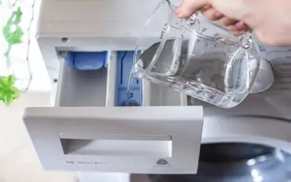 เว็.บดั.งเฉลย "น้ำส้มสายชู" เทลงเครื่องซักผ้า จบหลายปัญ.หา ประโยชน์มากกว่าที่คิด!