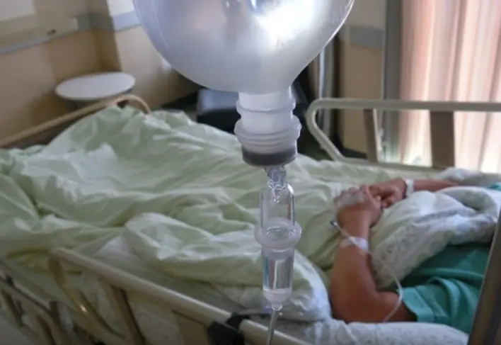 ท้องอืด 4 เดือน ช็อกเป็นมะเร็ง! หมอเผย 10 สัญญาณเตือนโรคร้ายที่ห้ามมองข้าม