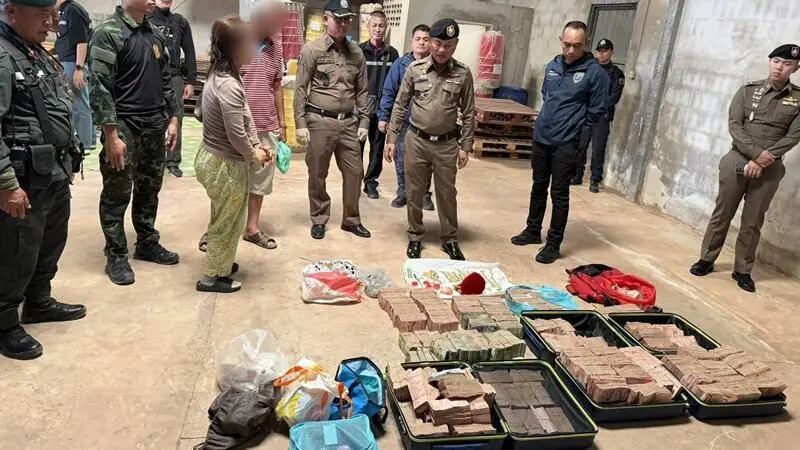 ทภ.2 อายัดทรัพย์ เงินสด 11 ล้าน ทอง 3 ล้าน ซุกโกดังตรงข้าม กาสิโนช่องสะงำ