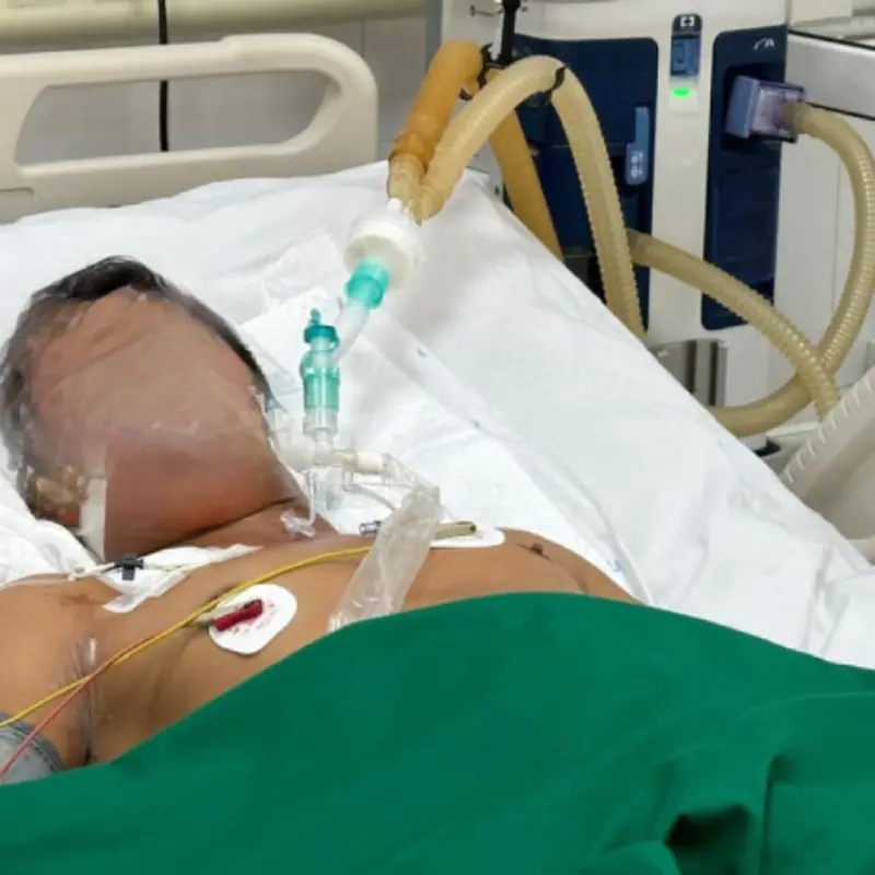 ช็อกทั้งโซเชียล! หนุ่มวัย 28 ปี เสีย.ชี.วิ.ตเฉียบพลัน หลังกินเนื้อไก่ หมอออกโรงเตือน