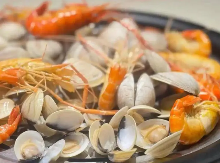 ยิ่งมีผู้ป่วยโรคหลอดเลือดสมองเพิ่มขึ้น แพทย์ถึงกับสะเทือนใจ: ควรกินให้น้อยลง 4 เมนูแสนอร่