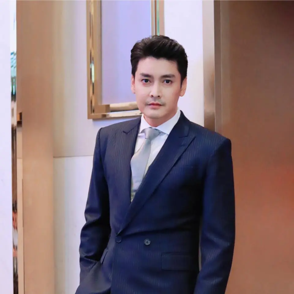 เกิดอะไรขึ้น? "เขตต์ ฐานทัพ" ฟาดเดือด พร้อมใส่แฮชแท็ก คนที่คุณรู้ว่าใคร