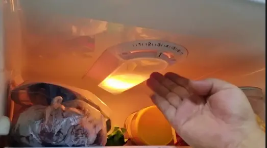 น้ำแข็งเกาะหนาแค่ไหนก็ละลายหมดใน 10 นาที แค่ใส่ “สิ่งนี้” ลงไป