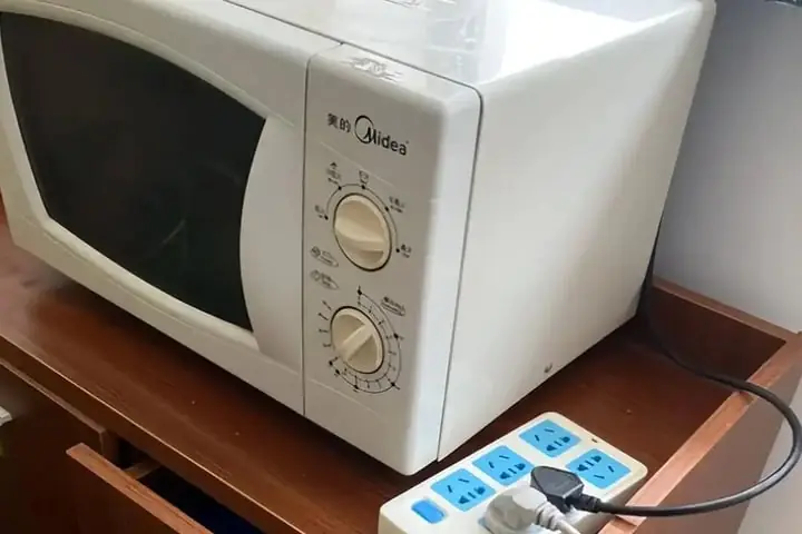 5 อุปกรณ์ที่ควรถอดปลั๊กเมื่อไม่ได้ใช้งาน ระวังค่าไฟพุ่งไม่รู้ตัว