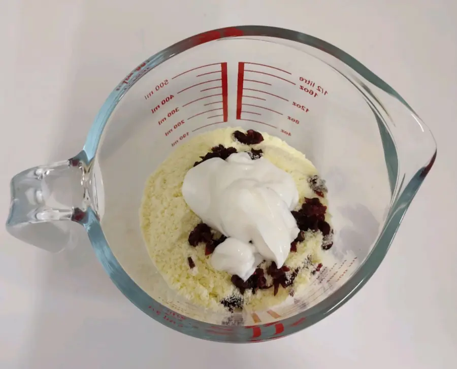 ทำโยเกิร์ตแห้งเองที่บ้าน ง่ายๆ ได้ของว่างหอมอร่อย แถมดีต่อสุขภาพ