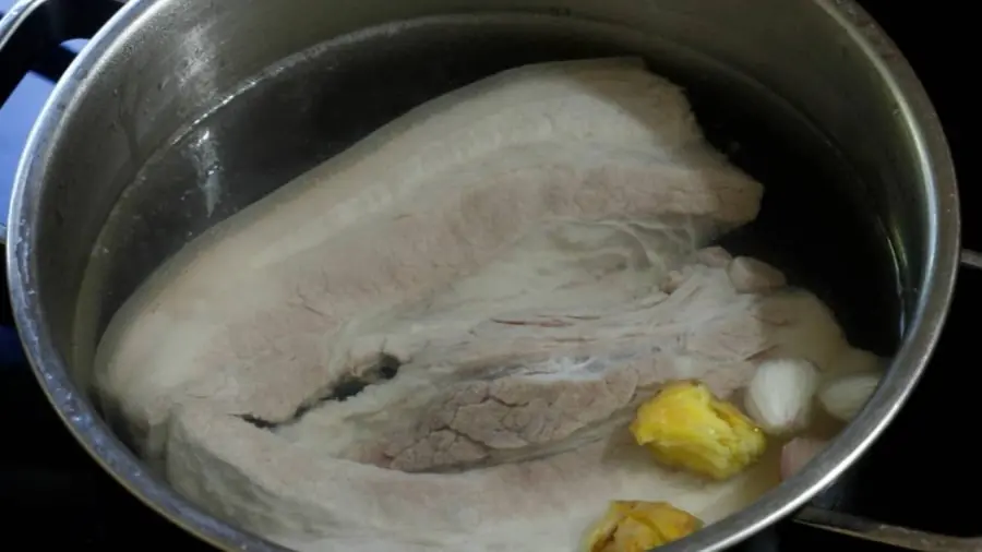 เคล็ดลับต้มเนื้อให้ขาวสวย ไม่มีกลิ่นคาว และขจัดสิ่งสกปรกออกหมด