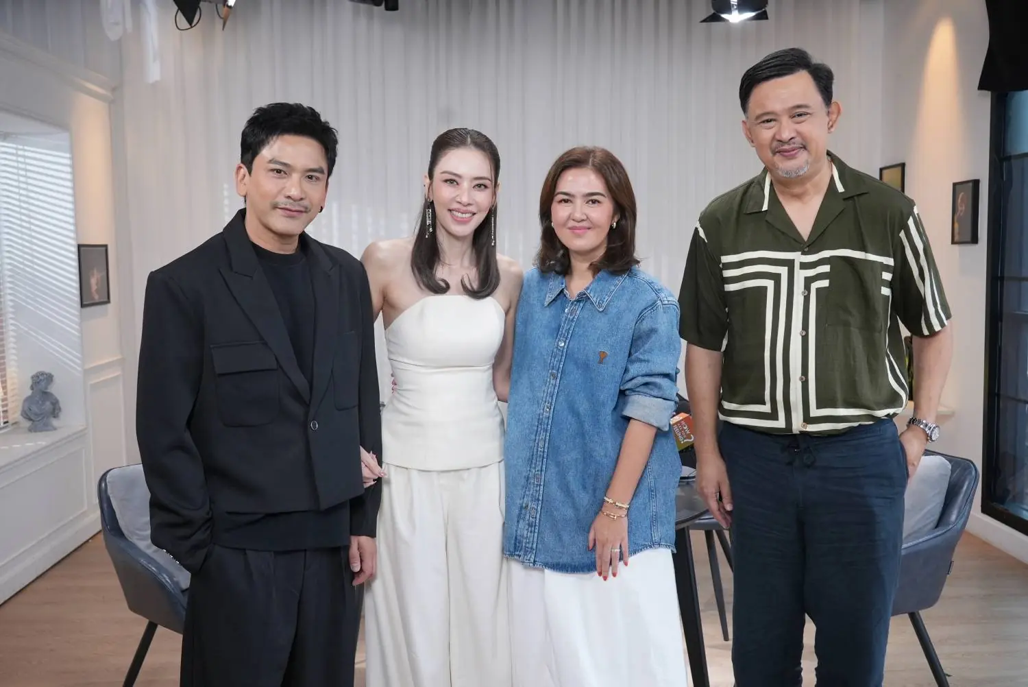 "ป๋อ ณัฐวุฒิ-เอ๋ พรทิพย์" จากเซ็นใบหย่า สู่จับมือสู้มะเร็ง