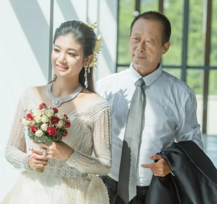 อ.ดท. สาวยอมแต่งกับเศรษฐีวัย 80 คืนเข้าหอแทบช็อก เจอสิ่งไม่คาดคิดบนเตียง