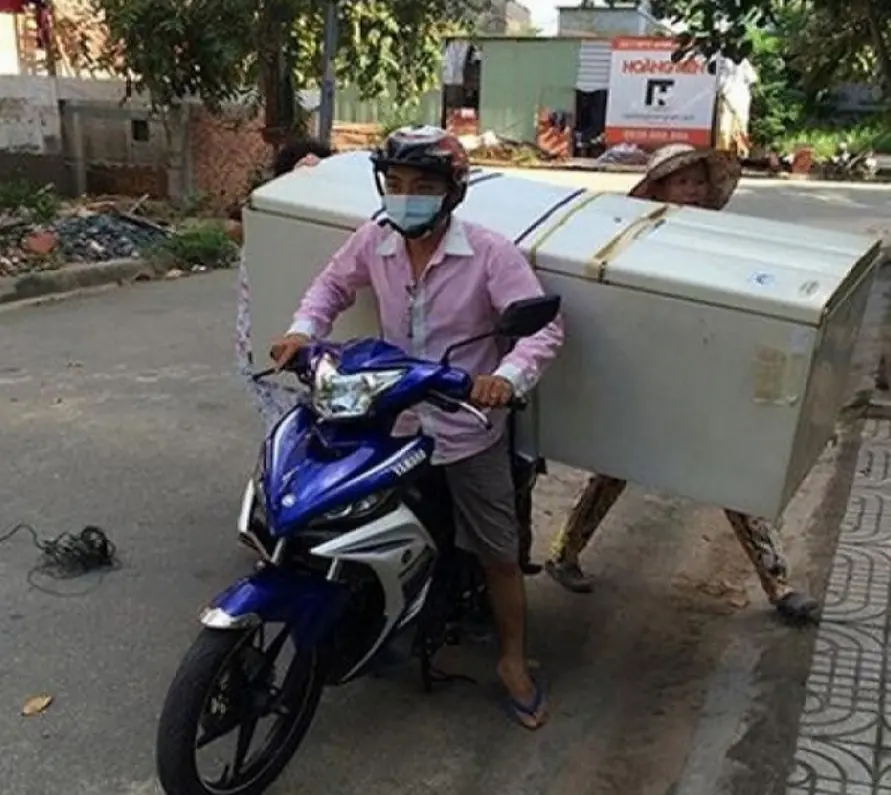 ฉันเพิ่งยกตู้เย็นเก่าที่บ้านใช้มานานกว่า 10 ปีให้คนอื่นไป แต่กลับเกิดเรื่องชวนอึดอัดใจจน