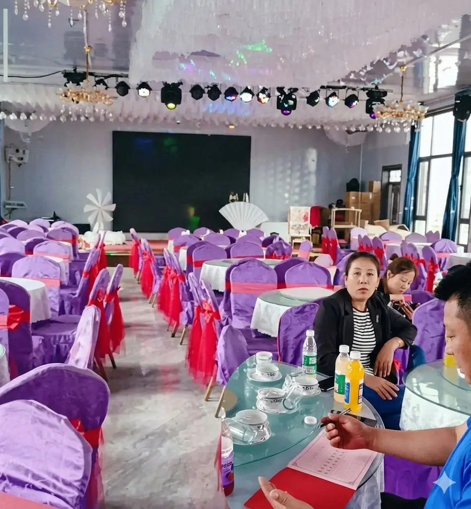 อับอาย! ปิดห้องโรงแรม 34 โต๊ะ ฉลองลูกสอบติด ช็อกไร้แขกร่วมยินดี แถมชาวเน็ตซ้ำเติม