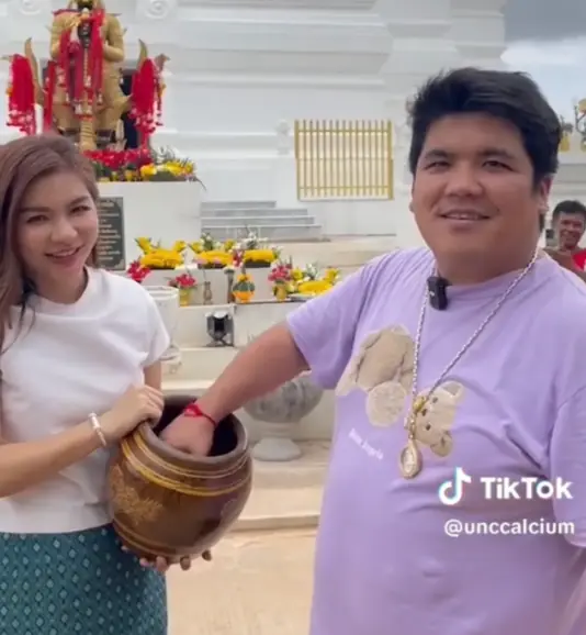 แจ็ค แฟนฉัน ล้วงไหวัดหลวงปู่ศิลา ขนลุกได้เลขดัง 2 ตัว 3 ตัวครบ