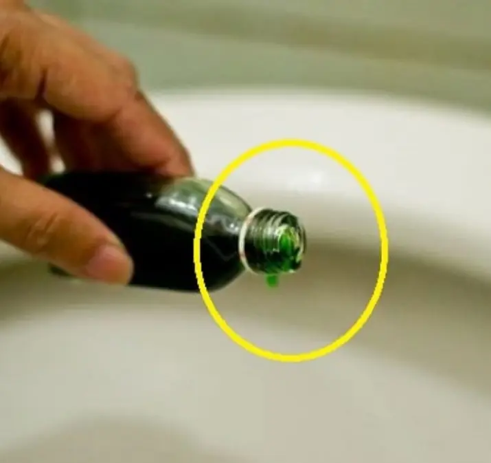 หยดน้ำมันหม่องลงในชักโครกเพียงไม่กี่หยด: เคล็ดลับดี ๆ ที่ทุกบ้านควรรู้ ช่วยประหยัดเงินได