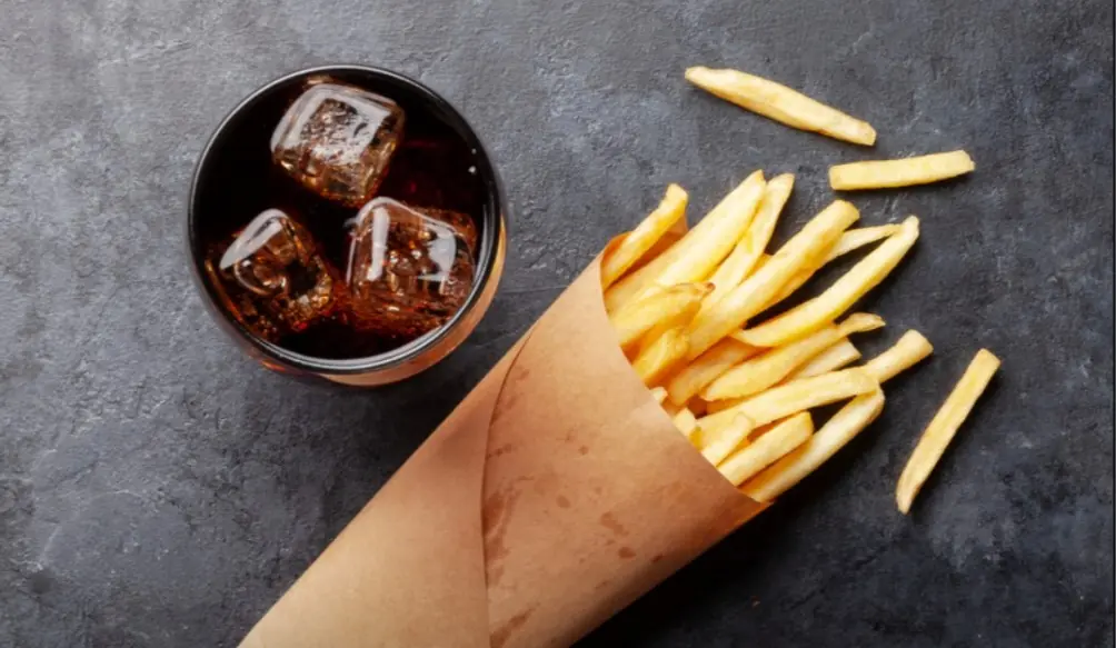 ประโ.ยชน์ที่คาดไม่ถึงของ "โคล่า-เฟรนช์ฟรายส์" ห.มอเฉลยแล้ว ทำไมกินแล้วห.ายปว.ดหั.ว