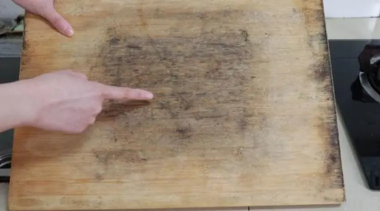 ทำไมไม่ควรใช้แค่น้ำยาล้างจานล้างเขียงไม้?