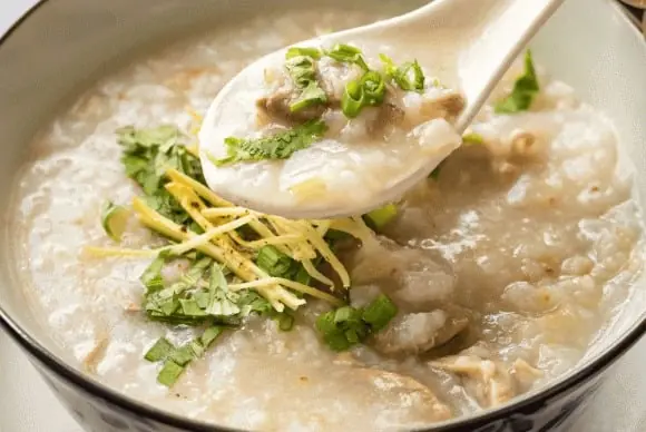 ทำไมไ.ม่ค.วรกิ.นโจ๊กเป็นมื้อเช้า? แพ.ทย์แนะนำงดอาหาร 3 ประเภทนี้