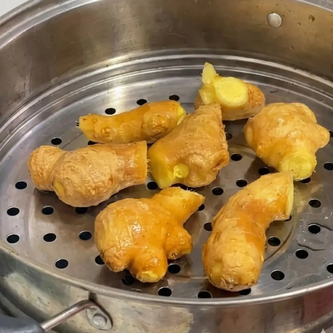 “ขิงนึ่ง” เคล็ดลับอายุยืนที่เงินก็ซื้อไม่ได้ คุณตาวัย 100 ปีทำแบบนี้ทุกวัน