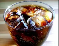 ชายวัย 65 ปีดับสลดตอน 23.00 น. จากหัวใจวายเฉียบพลัน หมอเตือนต่อให้กระหายแค่ไหนก่อนนอนอย่าดื่ม 4