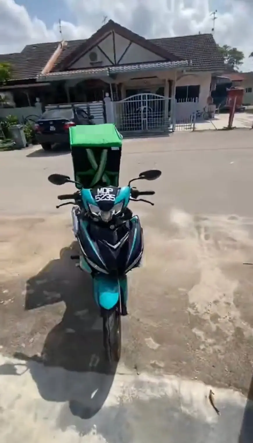 ไรเดอร์หงุดหงิด ลูกค้าไม่รับสาย-ให้รอนาน เห็นตอนออกมารับอาหาร รู้สึกผิดทันที